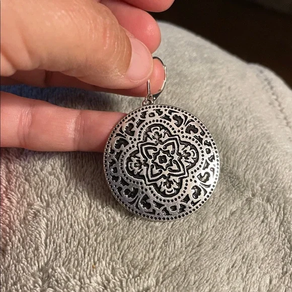 Scroll & Vine Silver Tone Leverback Drop Dangle Earrings circular metallic boho - Picture 2 of 13